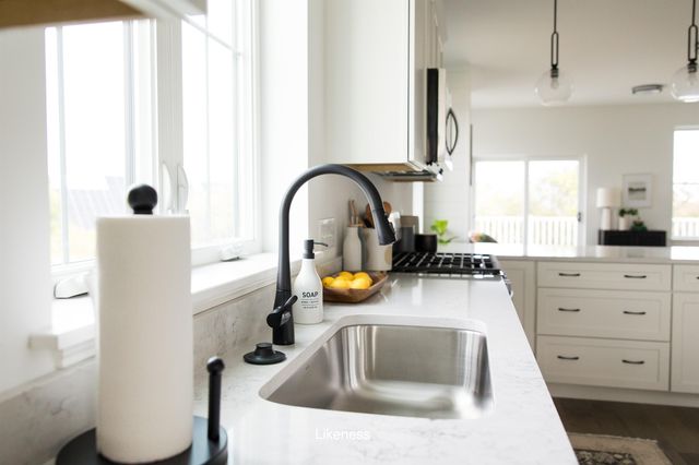 185 Aurora Road, South Burlington, VT 05403