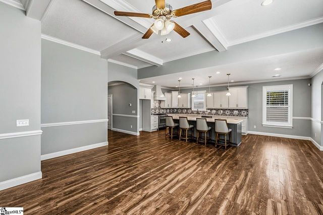 465 S Ackworth Lane, Spartanburg, SC 29301