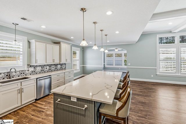 465 S Ackworth Lane, Spartanburg, SC 29301