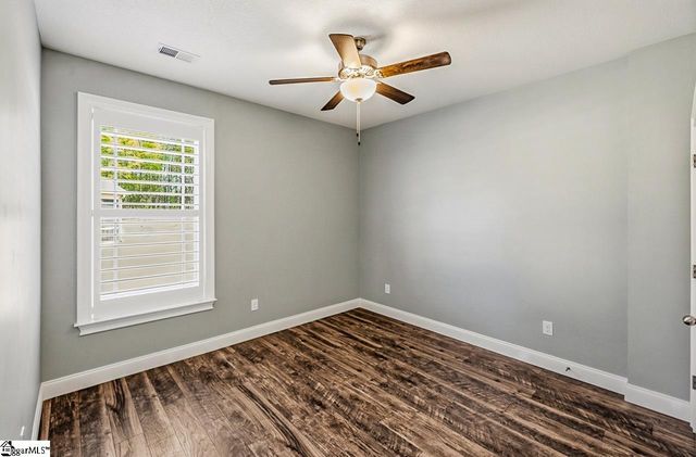 465 S Ackworth Lane, Spartanburg, SC 29301