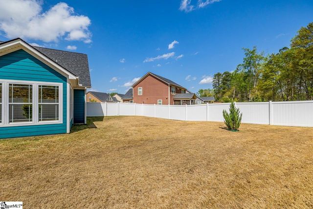 465 S Ackworth Lane, Spartanburg, SC 29301