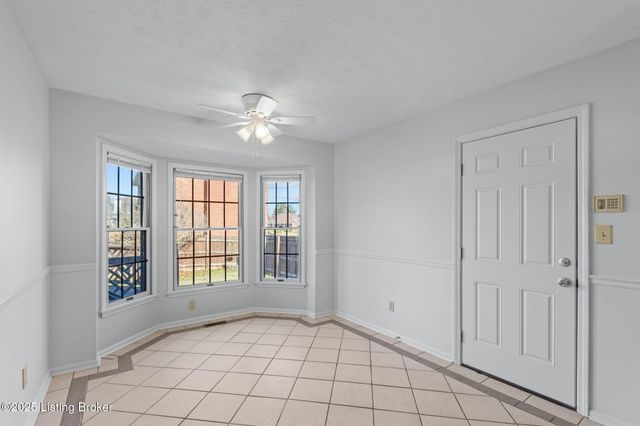 403 Sam Dr, Louisville, KY 40214