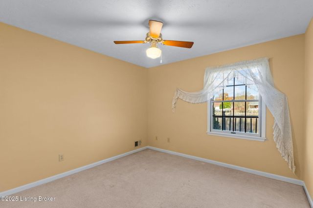 403 Sam Dr, Louisville, KY 40214