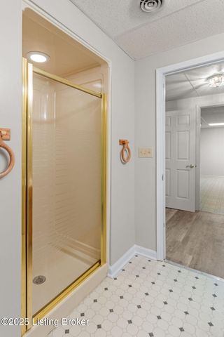 403 Sam Dr, Louisville, KY 40214