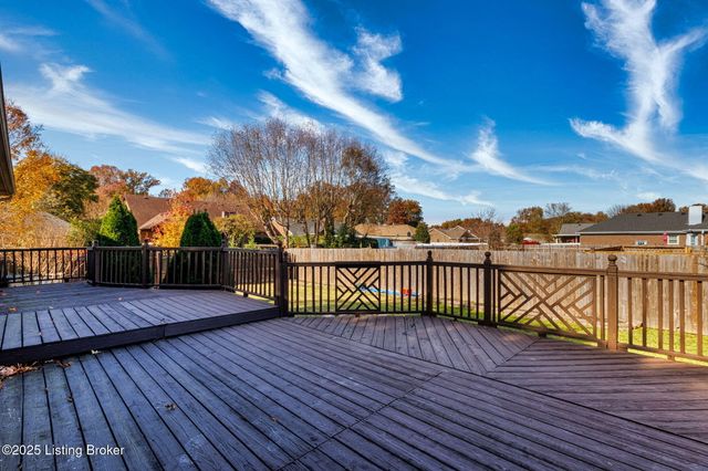 403 Sam Dr, Louisville, KY 40214