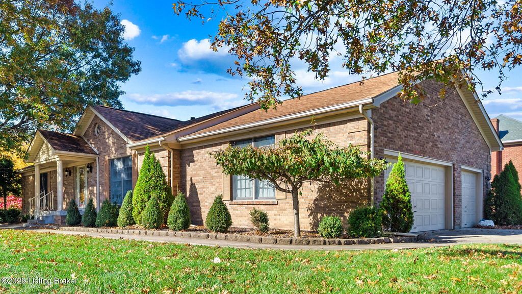 403 Sam Dr, Louisville, KY 40214