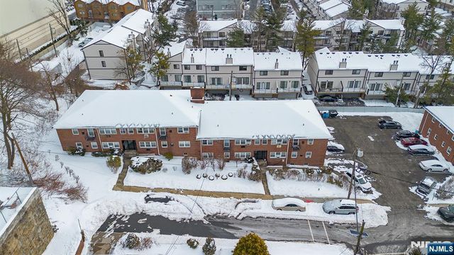 1628 Valley Street 2A, Fort Lee, NJ 07024