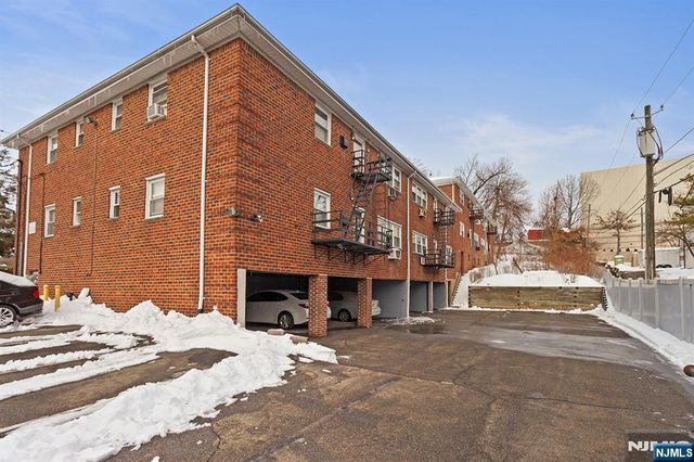 1628 Valley Street 2A, Fort Lee, NJ 07024