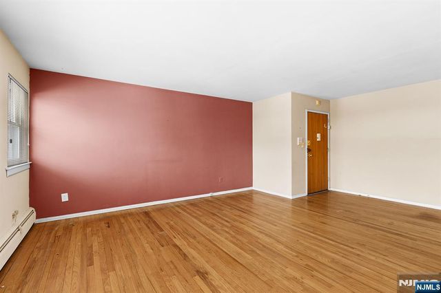 1628 Valley Street 2A, Fort Lee, NJ 07024