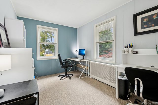 257 Bryant Avenue, Floral Park, NY 11001