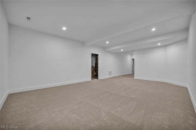 3621 Great Windsor Lane, Green, OH 44685