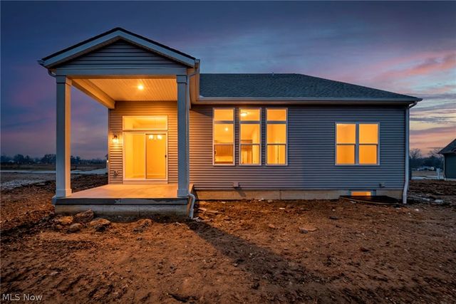 3621 Great Windsor Lane, Green, OH 44685