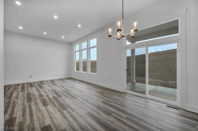 3621 Great Windsor Lane, Green, OH 44685