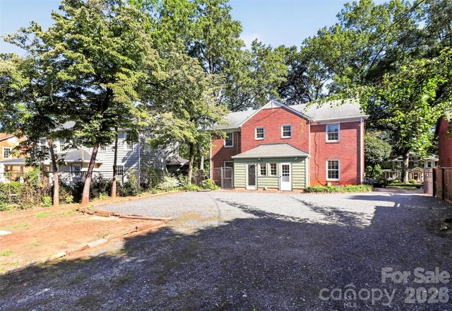 823-825 Henley Place, Charlotte, NC 28207