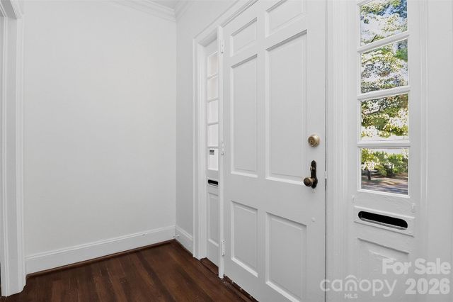 823-825 Henley Place, Charlotte, NC 28207