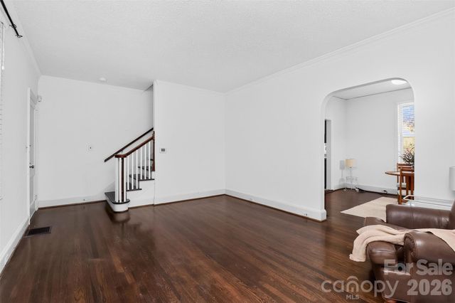 823-825 Henley Place, Charlotte, NC 28207