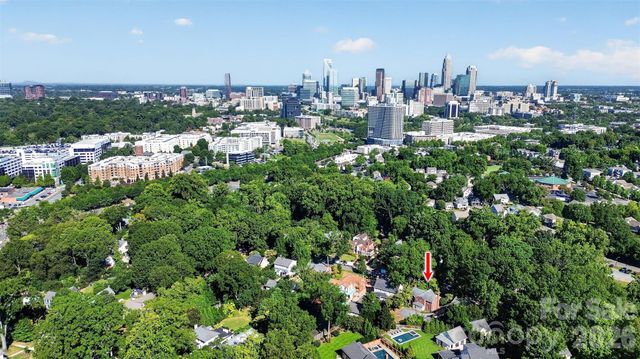 823-825 Henley Place, Charlotte, NC 28207