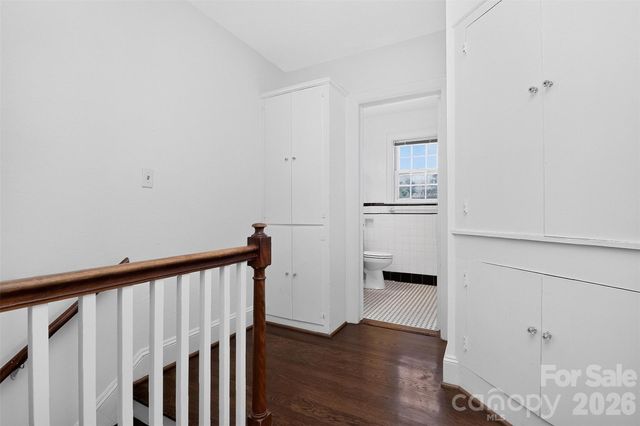 823-825 Henley Place, Charlotte, NC 28207