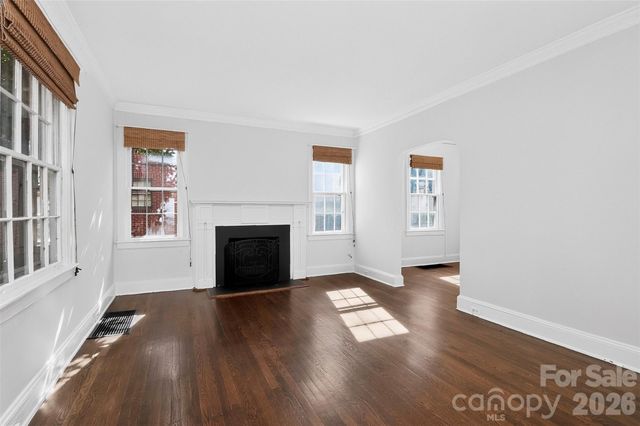 823-825 Henley Place, Charlotte, NC 28207