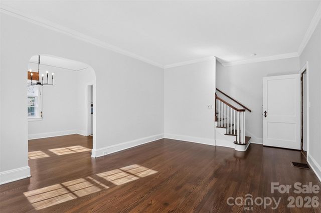 823-825 Henley Place, Charlotte, NC 28207