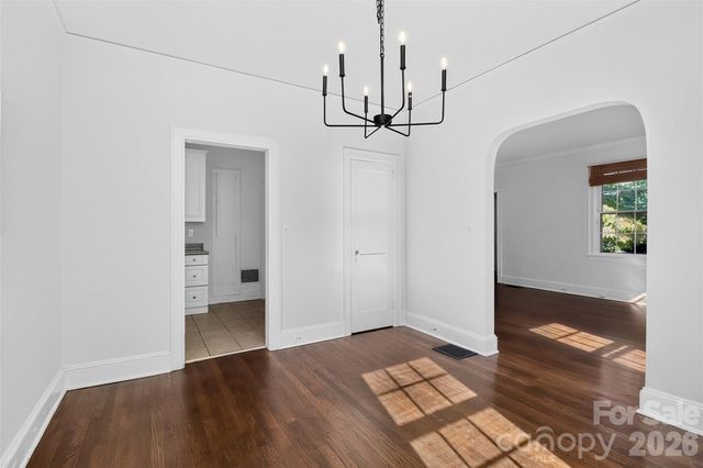 823-825 Henley Place, Charlotte, NC 28207