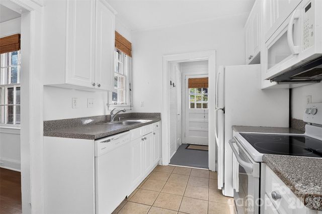 823-825 Henley Place, Charlotte, NC 28207
