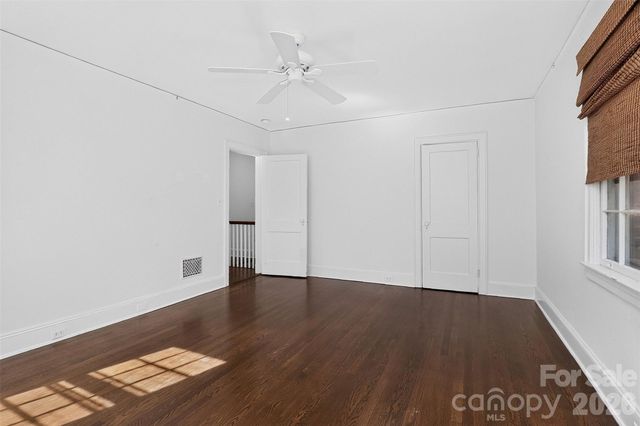 823-825 Henley Place, Charlotte, NC 28207