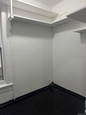 25 Virginia Avenue 1, Poughkeepsie, NY 12601