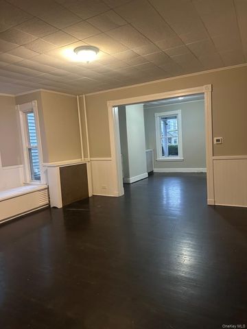 25 Virginia Avenue 1, Poughkeepsie, NY 12601