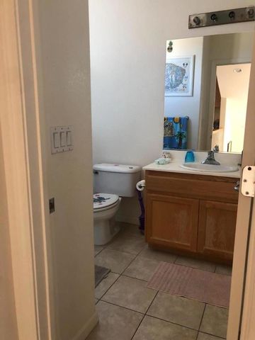 10864 Peerless Court, Oakland, CA 94603