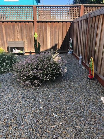 10864 Peerless Court, Oakland, CA 94603