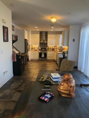 10864 Peerless Court, Oakland, CA 94603