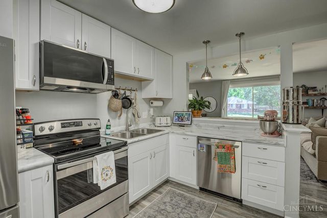 609 Neptune Way, Union Twp, OH 45244