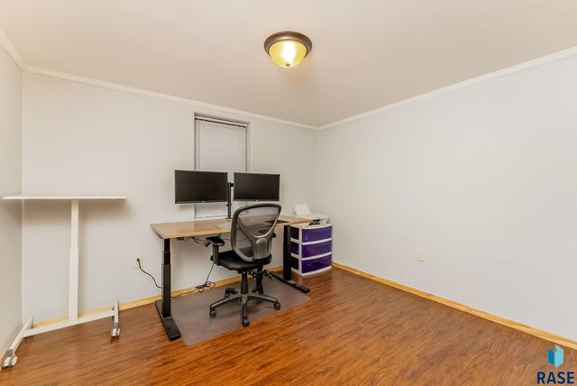 5104 W 38th St Street, Sioux Falls, SD 57106