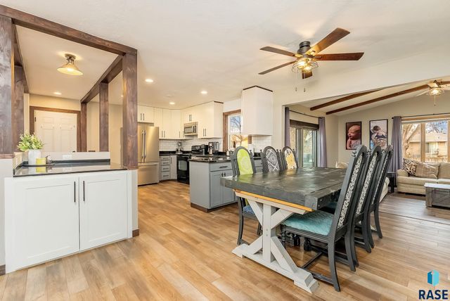 5104 W 38th St Street, Sioux Falls, SD 57106