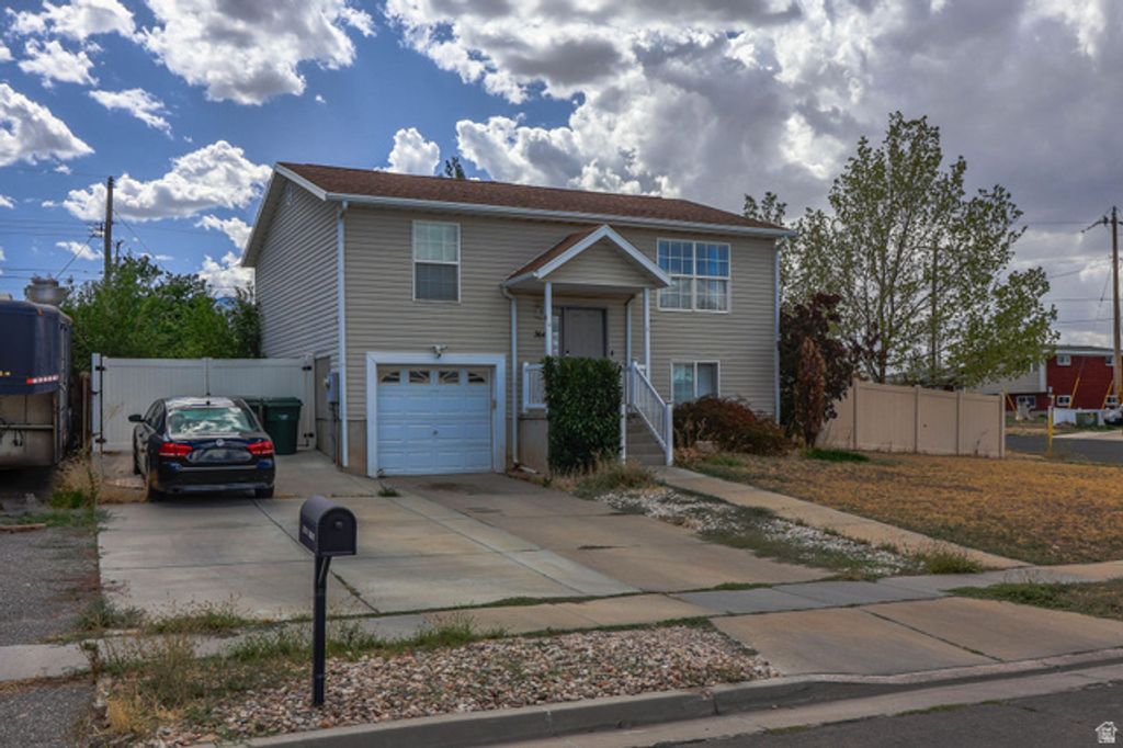 364 E 670 N, Tooele, UT 84074 — photo 2