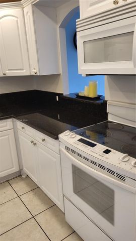 3475 N Country Club Drive 409, Aventura, FL 33180