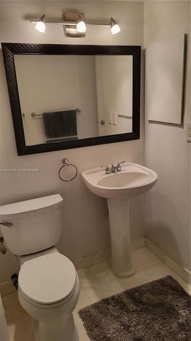 3475 N Country Club Drive 409, Aventura, FL 33180