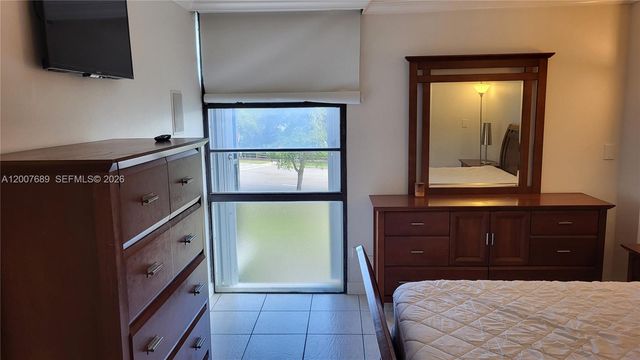 3475 N Country Club Drive 409, Aventura, FL 33180