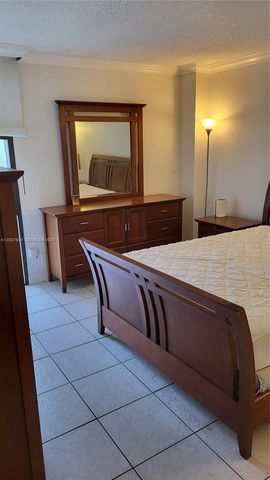 3475 N Country Club Drive 409, Aventura, FL 33180