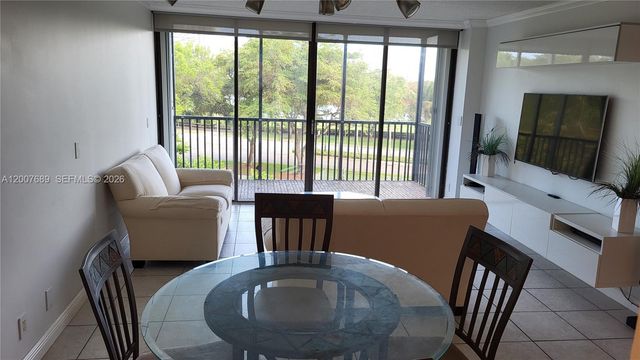 3475 N Country Club Drive 409, Aventura, FL 33180
