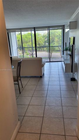 3475 N Country Club Drive 409, Aventura, FL 33180