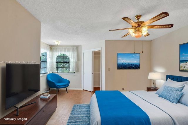 8465 Waterford Cir, Tamarac, FL 33321