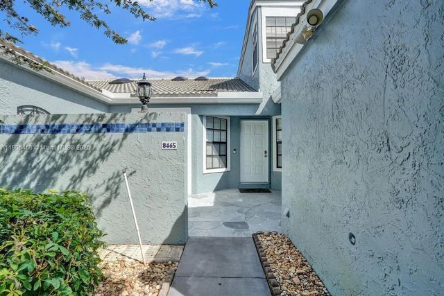 8465 Waterford Cir, Tamarac, FL 33321