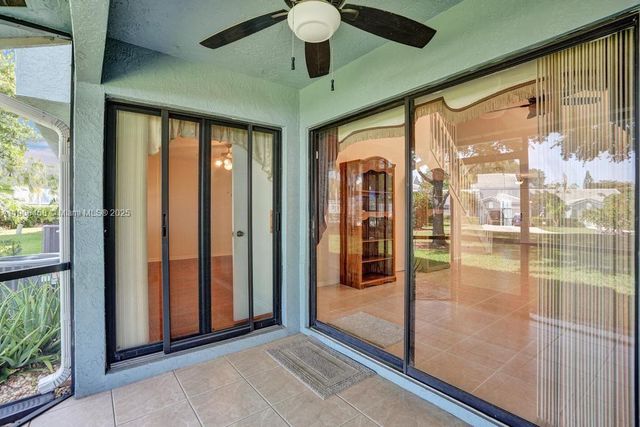 8465 Waterford Cir, Tamarac, FL 33321