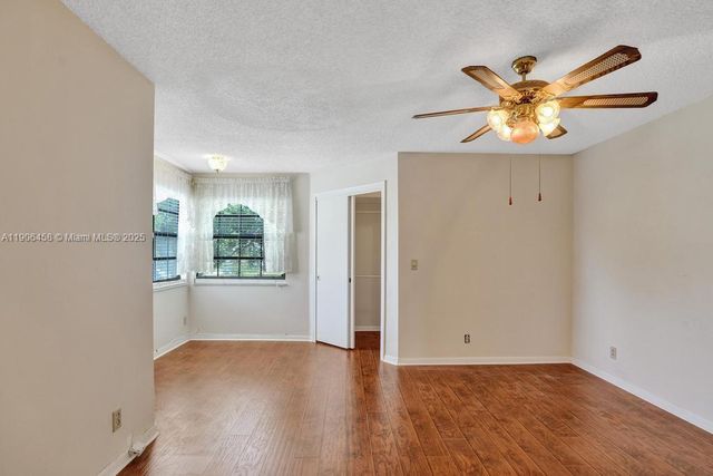 8465 Waterford Cir, Tamarac, FL 33321