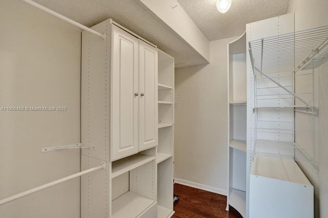 8465 Waterford Cir, Tamarac, FL 33321