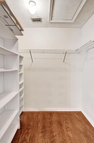 8465 Waterford Cir, Tamarac, FL 33321