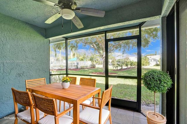 8465 Waterford Cir, Tamarac, FL 33321