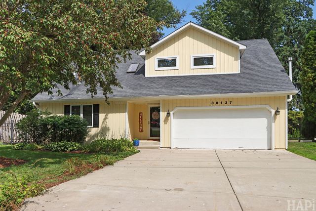 38137 N Bolton Place, Antioch, IL 60002